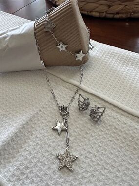 Silver Tone Star Necklace Bracelet & Earrings 3-Piece Jewelry Set